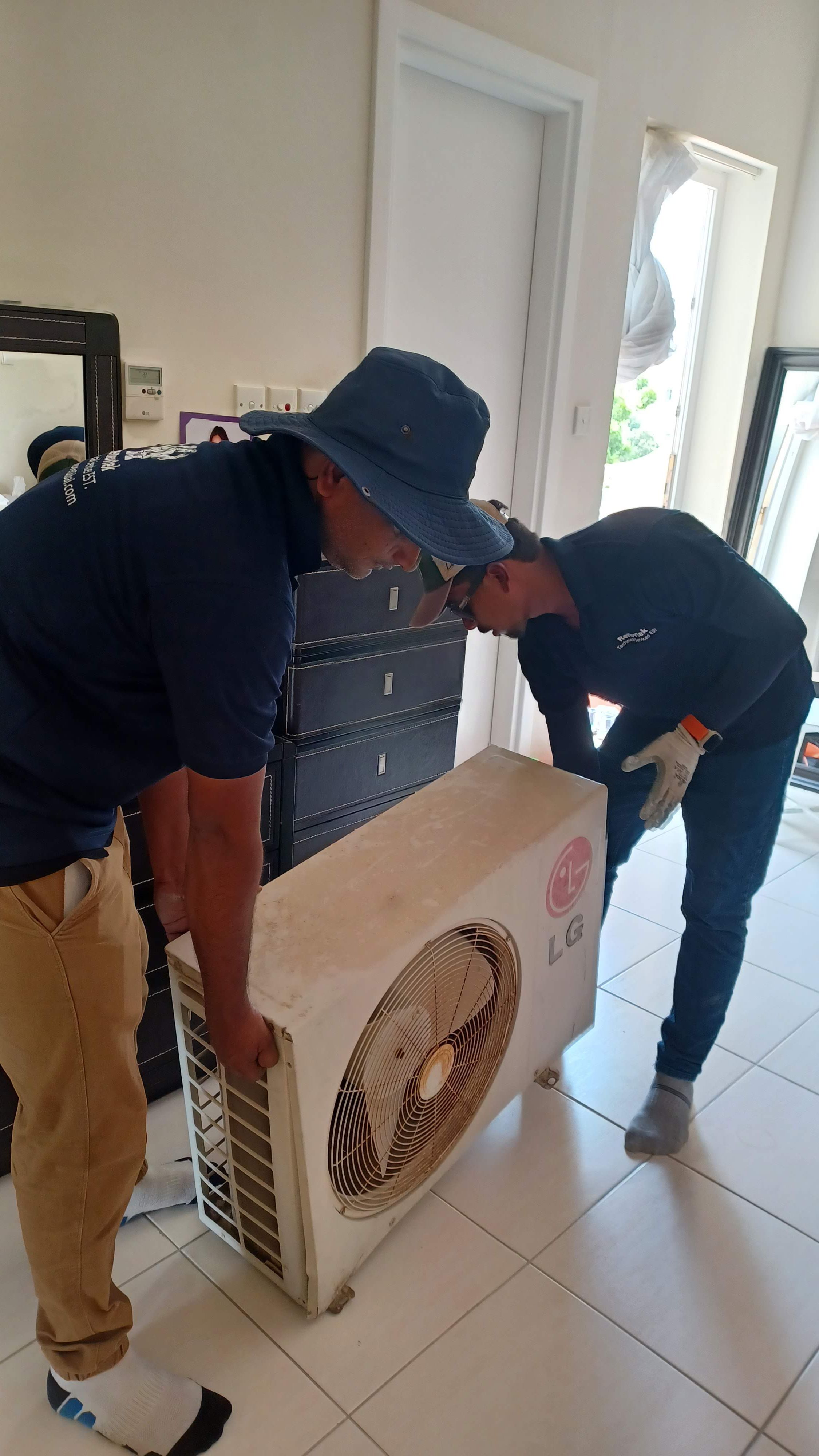 Placing New AC unit in Dubai Springs
