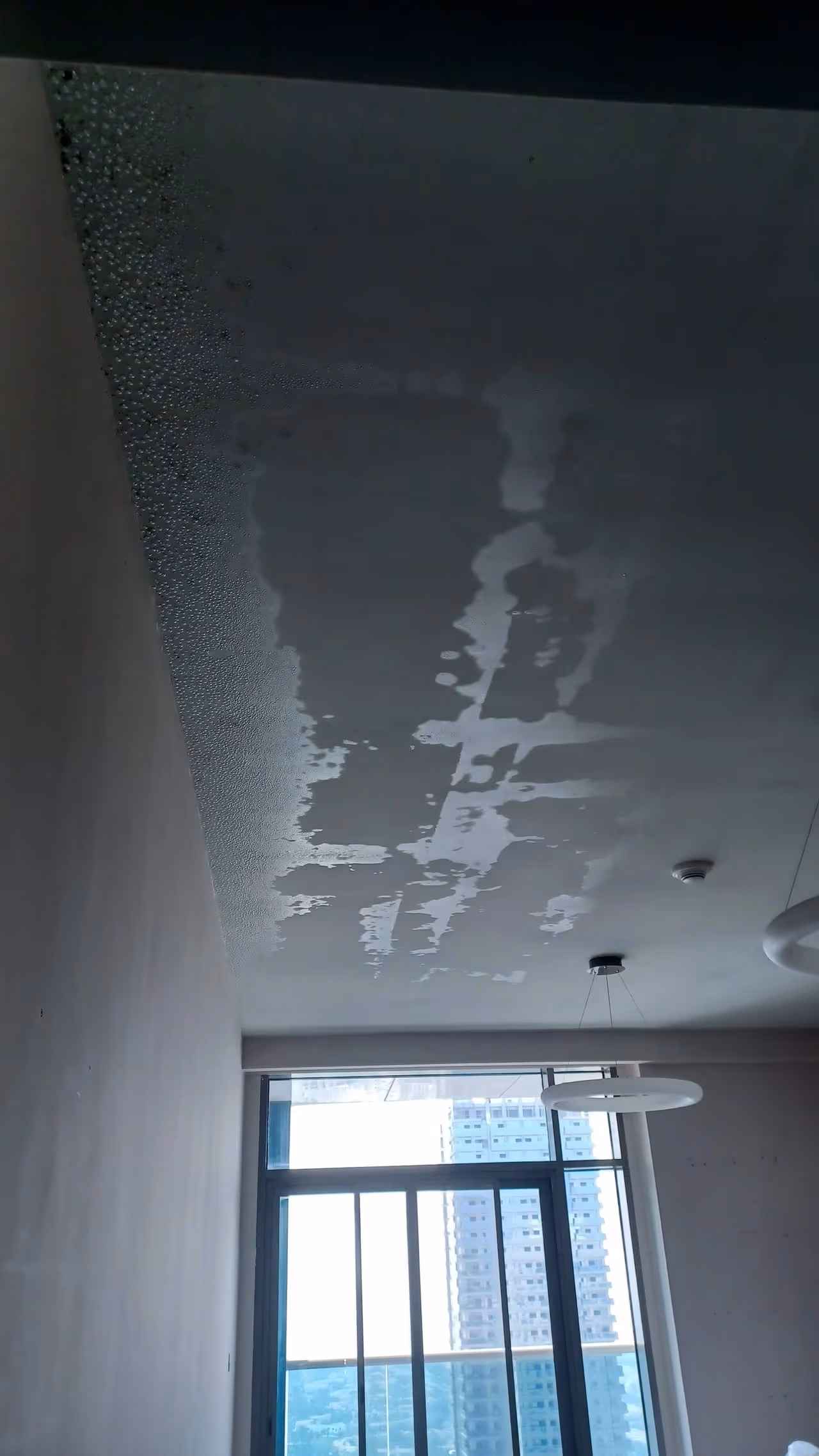 Effect of humidity on ceiling